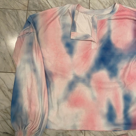 NWOT Trendy Lounge Set​​ - Picture 4 of 7